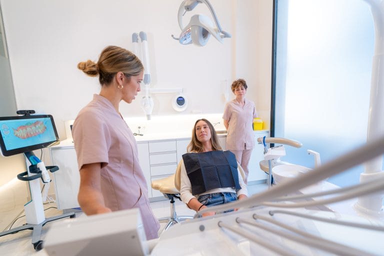 fluoride-treatments-at-sameday-dental